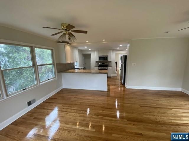 1013 Arlington Road, New Milford, NJ 07646