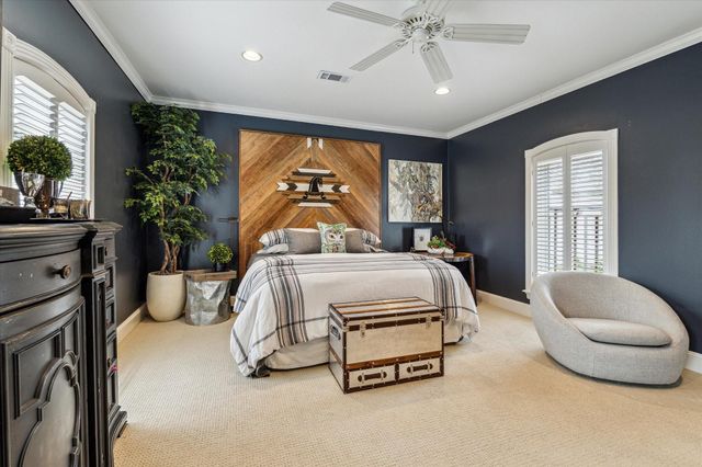 5602 Indian Circle, Houston, TX 77056