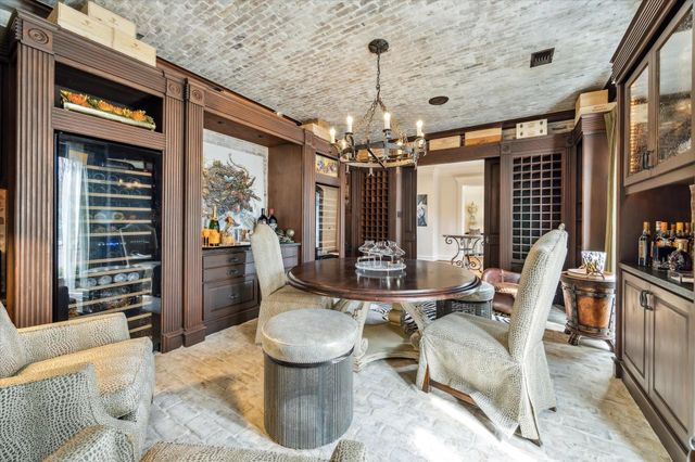 5602 Indian Circle, Houston, TX 77056