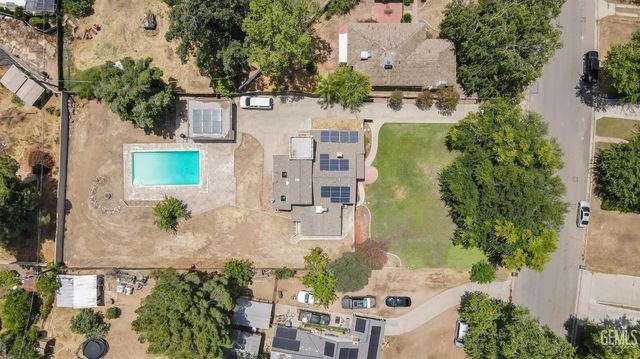 1515 Camino Primavera, Bakersfield, CA 93306