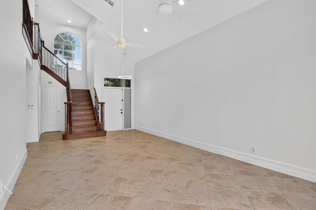23338 La Vida Way, Boca Raton, FL 33433