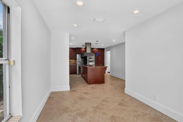 23338 La Vida Way, Boca Raton, FL 33433