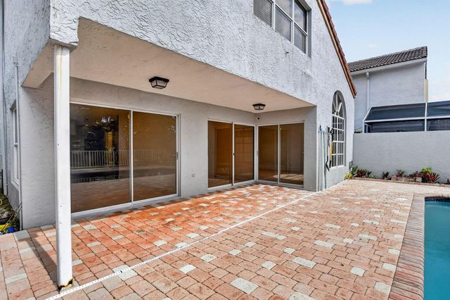 23338 La Vida Way, Boca Raton, FL 33433