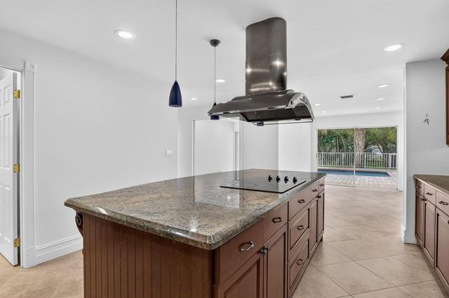 23338 La Vida Way, Boca Raton, FL 33433