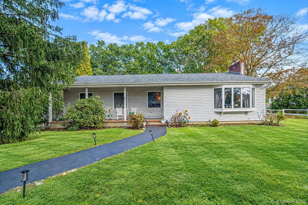 197 Rustic Road, Ronkonkoma, NY 11779 — exterior