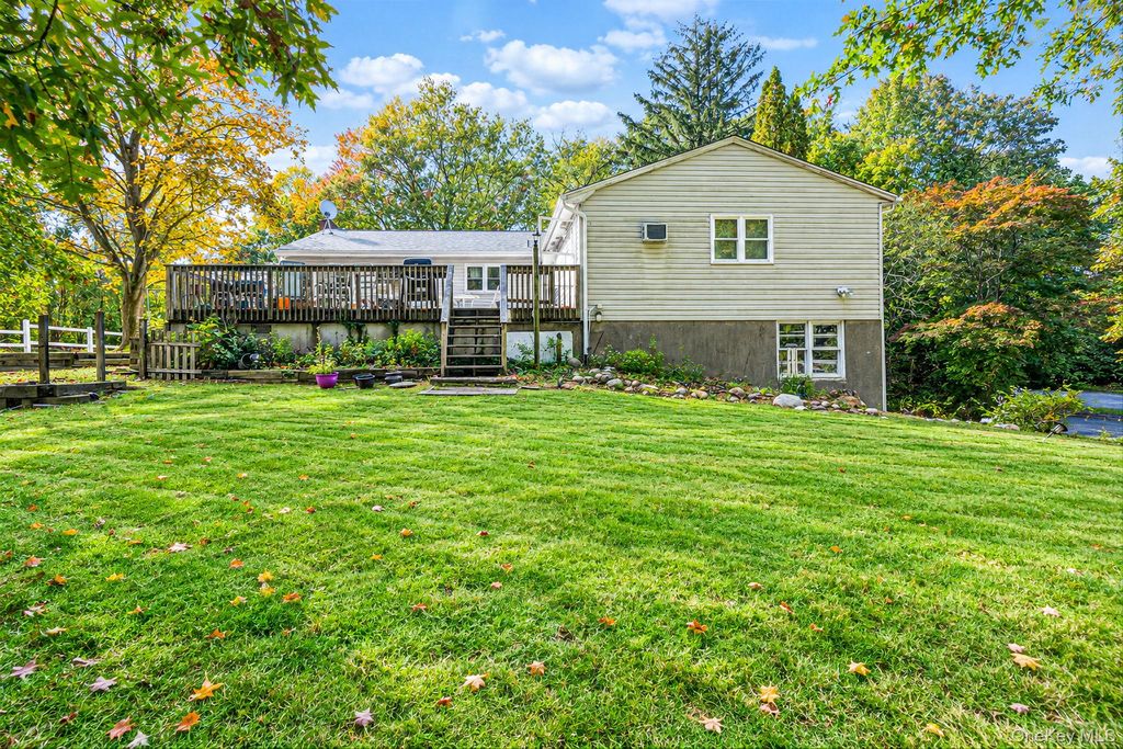 197 Rustic Road, Ronkonkoma, NY 11779 — photo 5