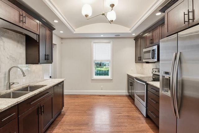 720 HAZEL Street, Council Bluffs, IA 51503