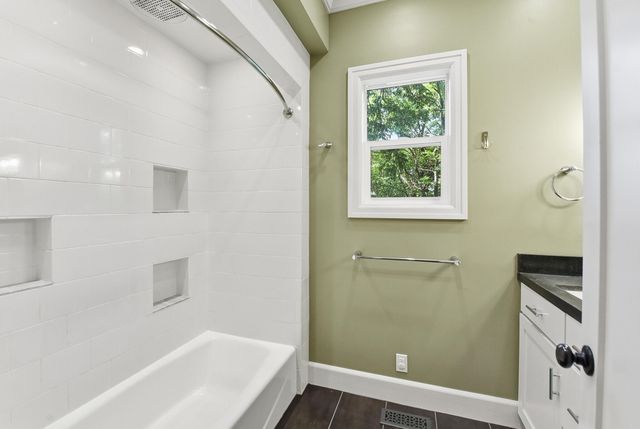 720 HAZEL Street, Council Bluffs, IA 51503