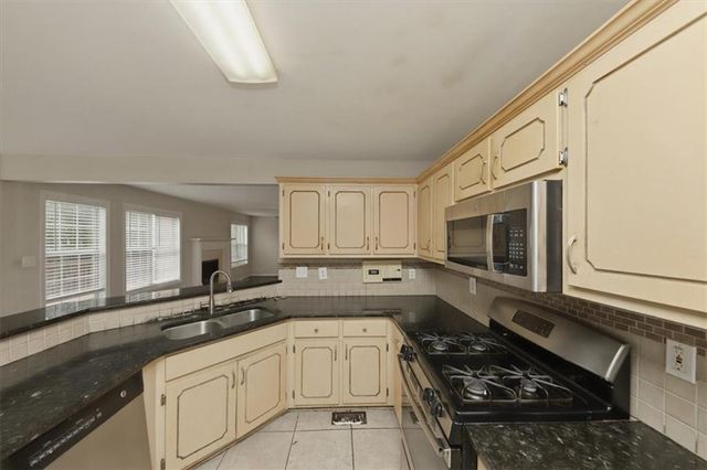 11826 Plantation Parkway, Fayetteville, GA 30215