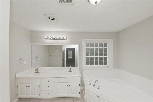 11826 Plantation Parkway, Fayetteville, GA 30215