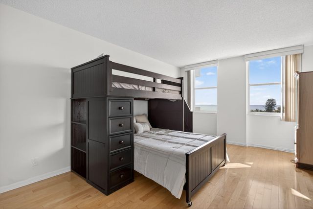 1147 Hillsboro Mile 908, Hillsboro Beach, FL 33062