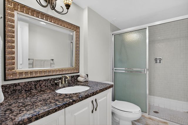 1147 Hillsboro Mile 908, Hillsboro Beach, FL 33062