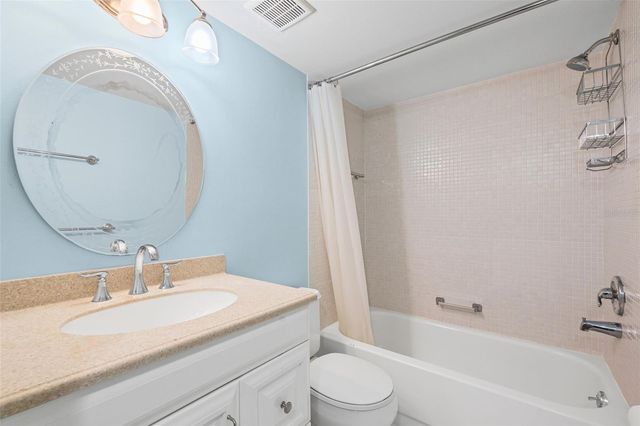 1310 GLEN OAKS DRIVE E 383E, Sarasota, FL 34232