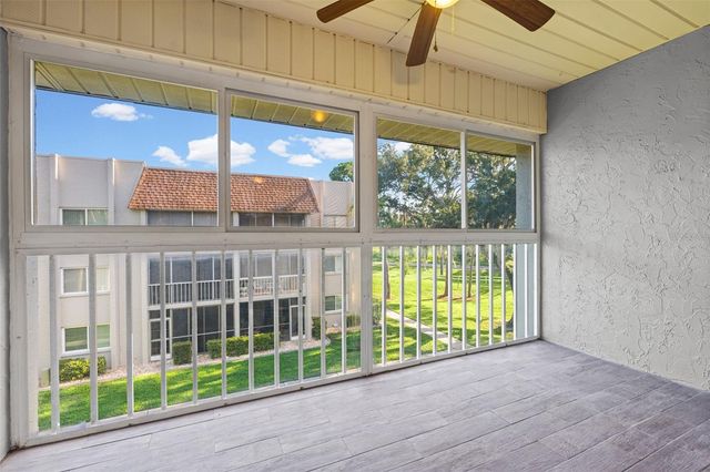 1310 GLEN OAKS DRIVE E 383E, Sarasota, FL 34232