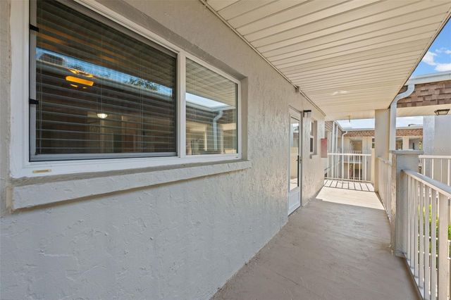 1310 GLEN OAKS DRIVE E 383E, Sarasota, FL 34232