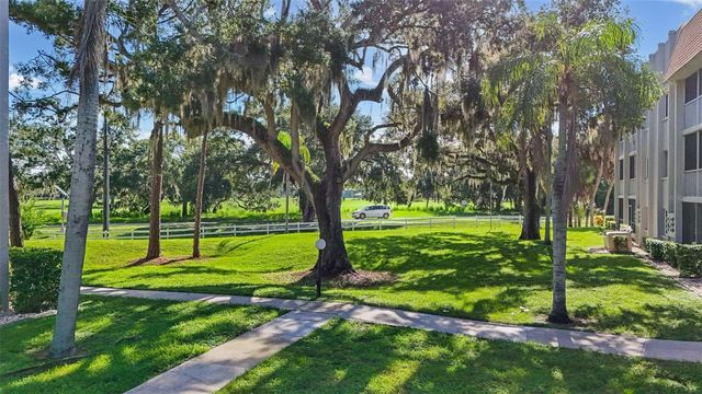 1310 GLEN OAKS DRIVE E 383E, Sarasota, FL 34232