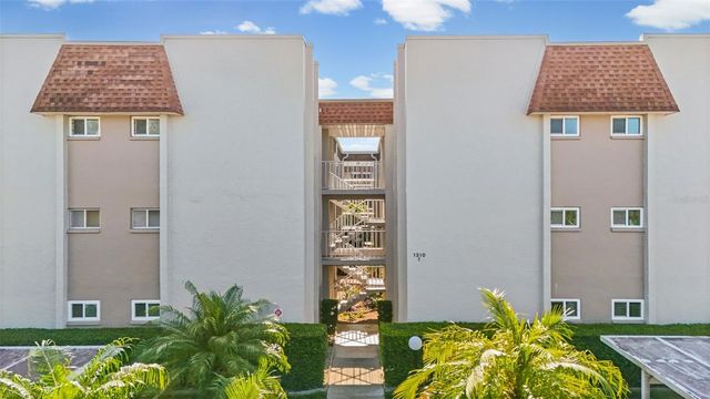 1310 GLEN OAKS DRIVE E 383E, Sarasota, FL 34232