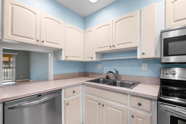 1310 GLEN OAKS DRIVE E 383E, Sarasota, FL 34232