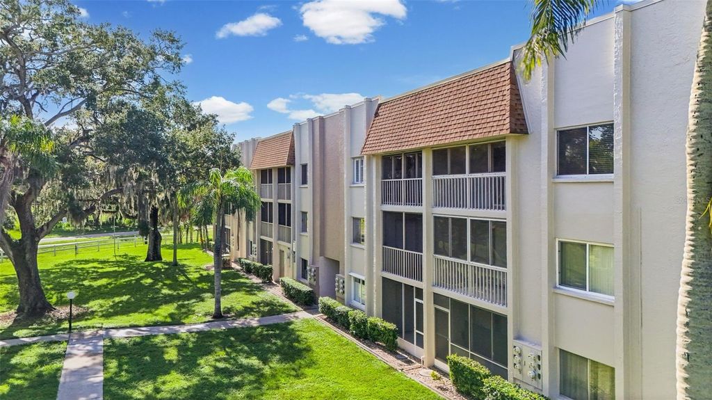 1310 GLEN OAKS DRIVE E 383E, Sarasota, FL 34232