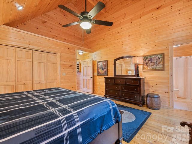 693 High Splendor Road, Robbinsville, NC 28771