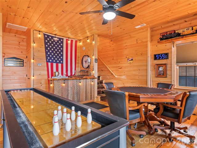 693 High Splendor Road, Robbinsville, NC 28771