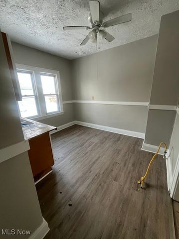 12800 Signet Avenue, Cleveland, OH 44120