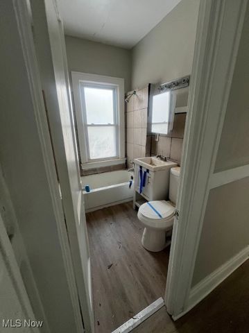 12800 Signet Avenue, Cleveland, OH 44120