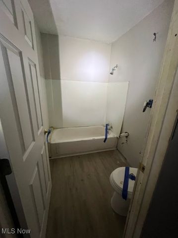 12800 Signet Avenue, Cleveland, OH 44120