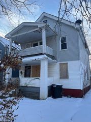 12800 Signet Avenue, Cleveland, OH 44120