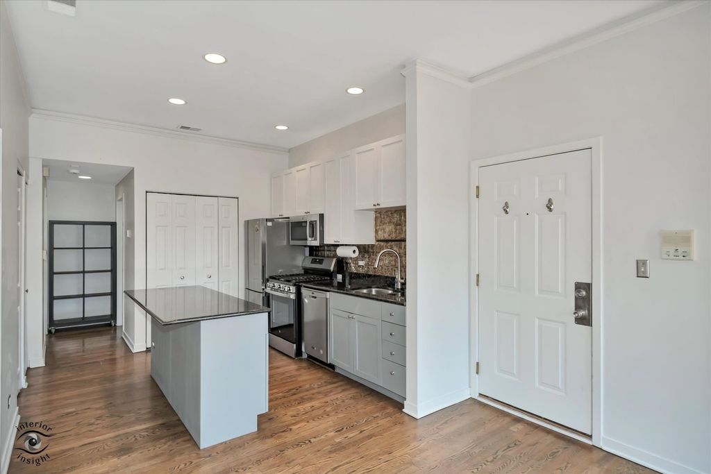 946 W FRY Street 3W, Chicago, IL 60622 — photo 2