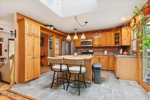 696 Anderson Road, Jackson, NJ 08527