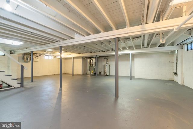 14 BONG TER, Mount Holly, NJ 08060