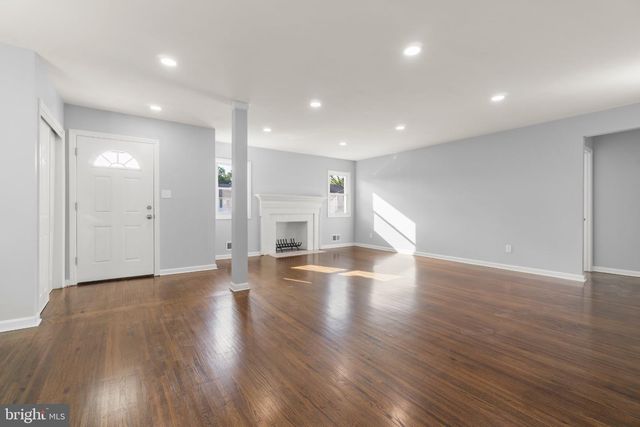 14 BONG TER, Mount Holly, NJ 08060