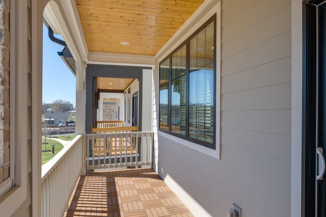 504 Edwin St Unit 18, Nashville, TN 37207