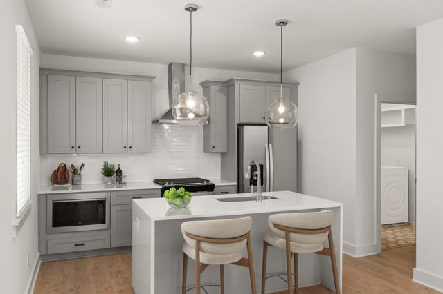 504 Edwin St Unit 18, Nashville, TN 37207