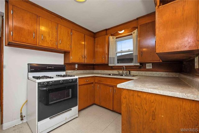 40 Eagan Drive 4, Lackawanna, NY 14218
