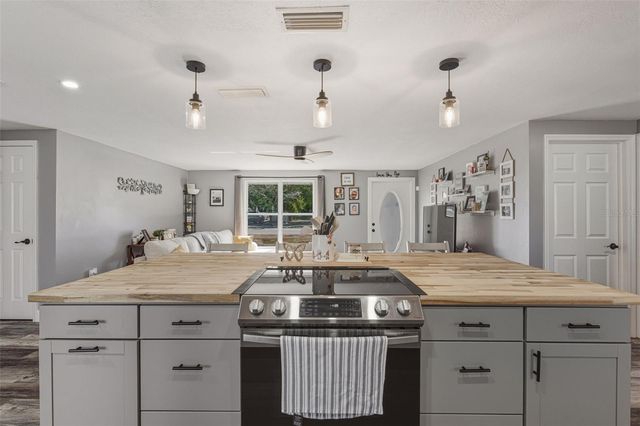 1401 SHEEHAN BOULEVARD, Port Charlotte, FL 33952