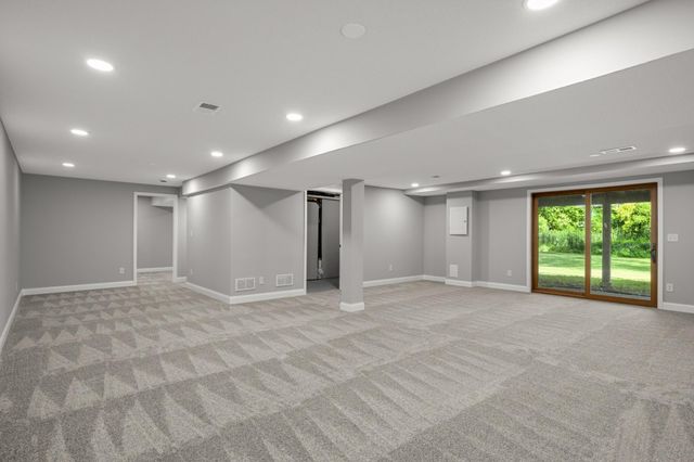 11004 Oak Knoll Terrace N, Minnetonka, MN 55305