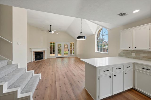 6979 Breezy Point, Willis, TX 77318