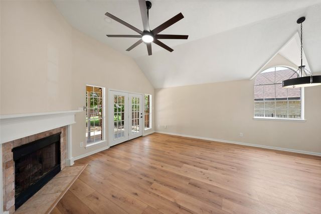6979 Breezy Point, Willis, TX 77318