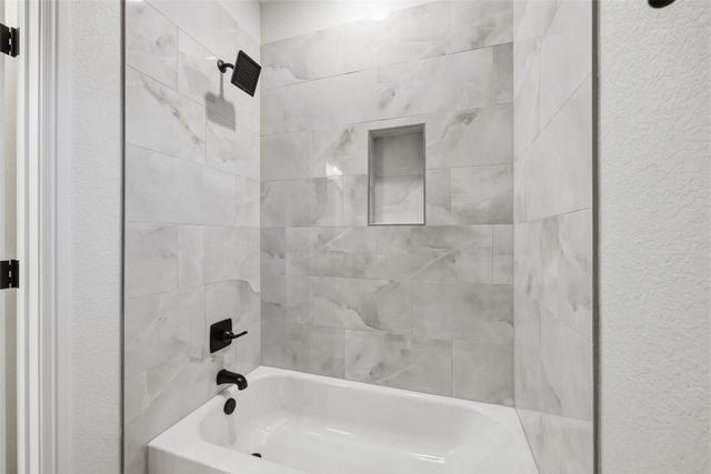 1021 Preserve Street, Weatherford, TX 76085