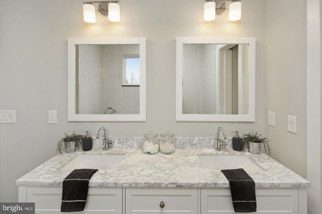 6526 RIDGE AVE #A, Philadelphia, PA 19128