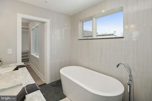 6526 RIDGE AVE #A, Philadelphia, PA 19128