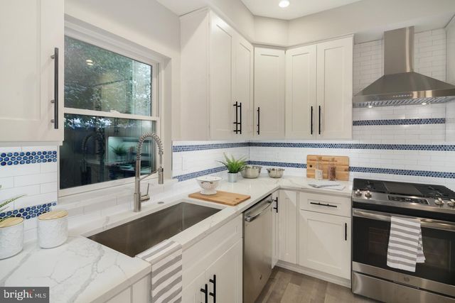 6526 RIDGE AVE #A, Philadelphia, PA 19128