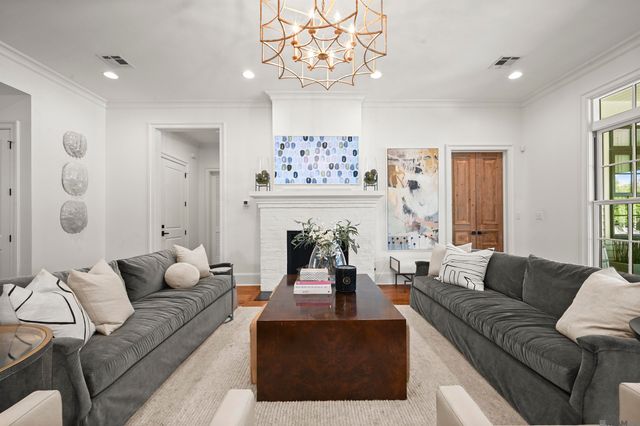 7637 Settlers Cir, Baton Rouge, LA 70810