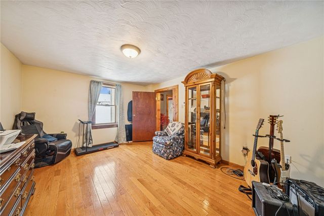 144 Double Hill Rd, Mt Pleasant Twp, PA 15666