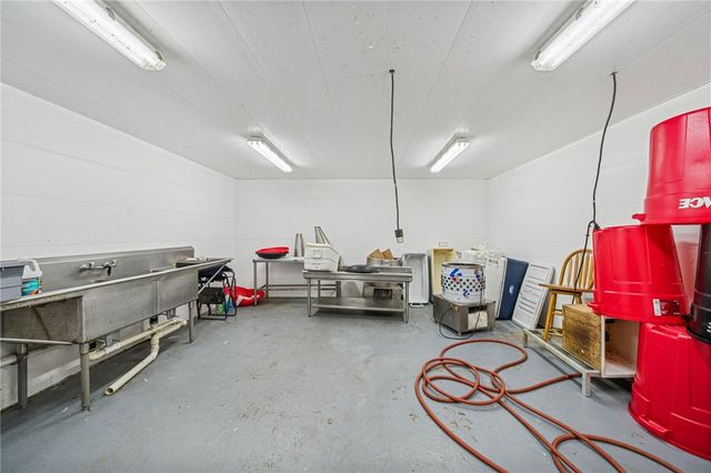 144 Double Hill Rd, Mt Pleasant Twp, PA 15666