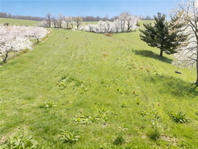 144 Double Hill Rd, Mt Pleasant Twp, PA 15666