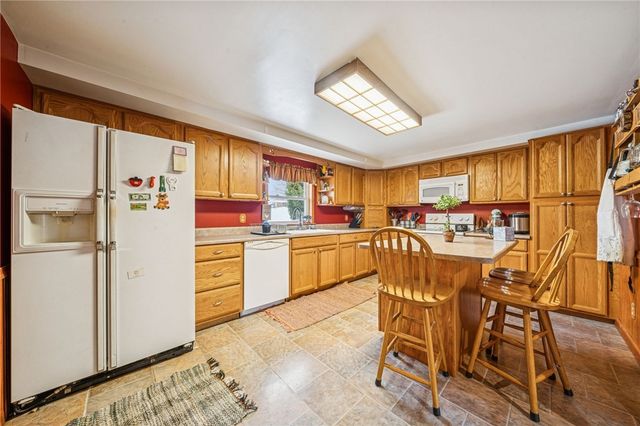144 Double Hill Rd, Mt Pleasant Twp, PA 15666