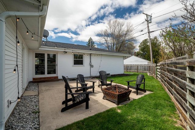 973 13th AVENUE, Grafton, WI 53024